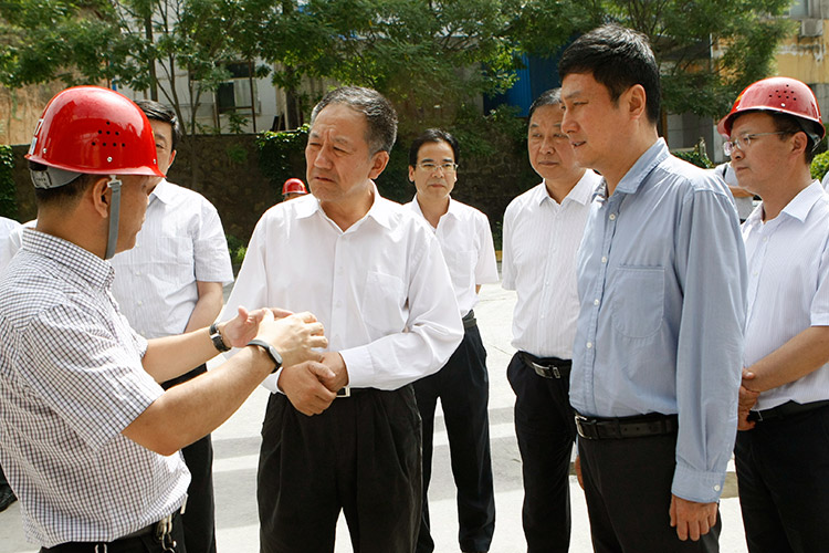 省委常委省委统战部部长陈强来铜检查调研