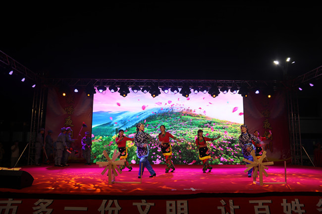 “最嘹夜铜川”——广场舞比赛 现场照片（2）_副本.jpg
