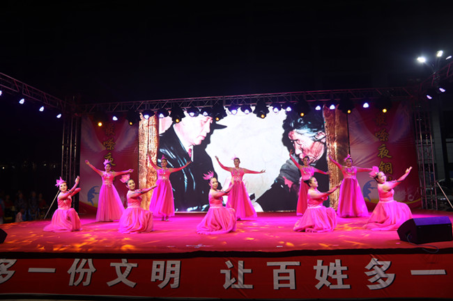 “最嘹夜铜川”——广场舞比赛 现场照片（1）_副本.jpg
