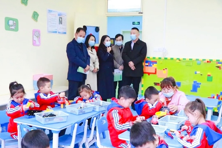 铜川市教育局渭南考察学习_渭南瑞泉中学_临渭区品质教育先进理念