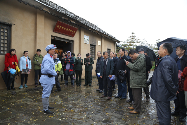 参观陈家坡会议旧址参观陕甘边革命根据地照金纪念馆向陕甘边革命