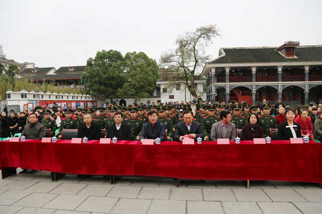 纪念长征胜利80周年“照金精神”巡展走进遵义