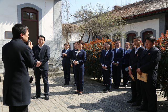 馆际交流增友谊 相互学习比翼飞