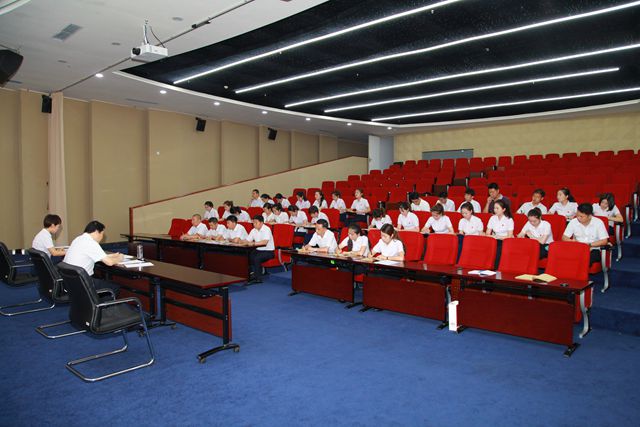 陕甘边革命根据地照金纪念馆认真学习贯彻全市领导干部大会精神