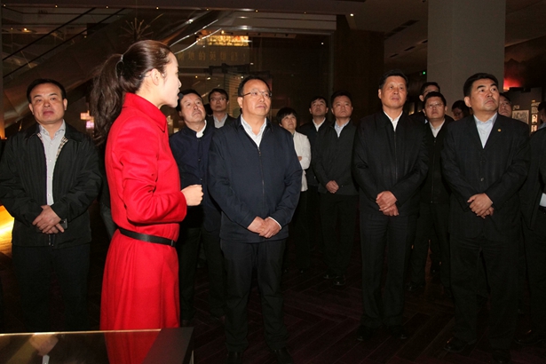 国家卫健委直属机关党委常务副书记杨建立等一行参观照金纪念馆